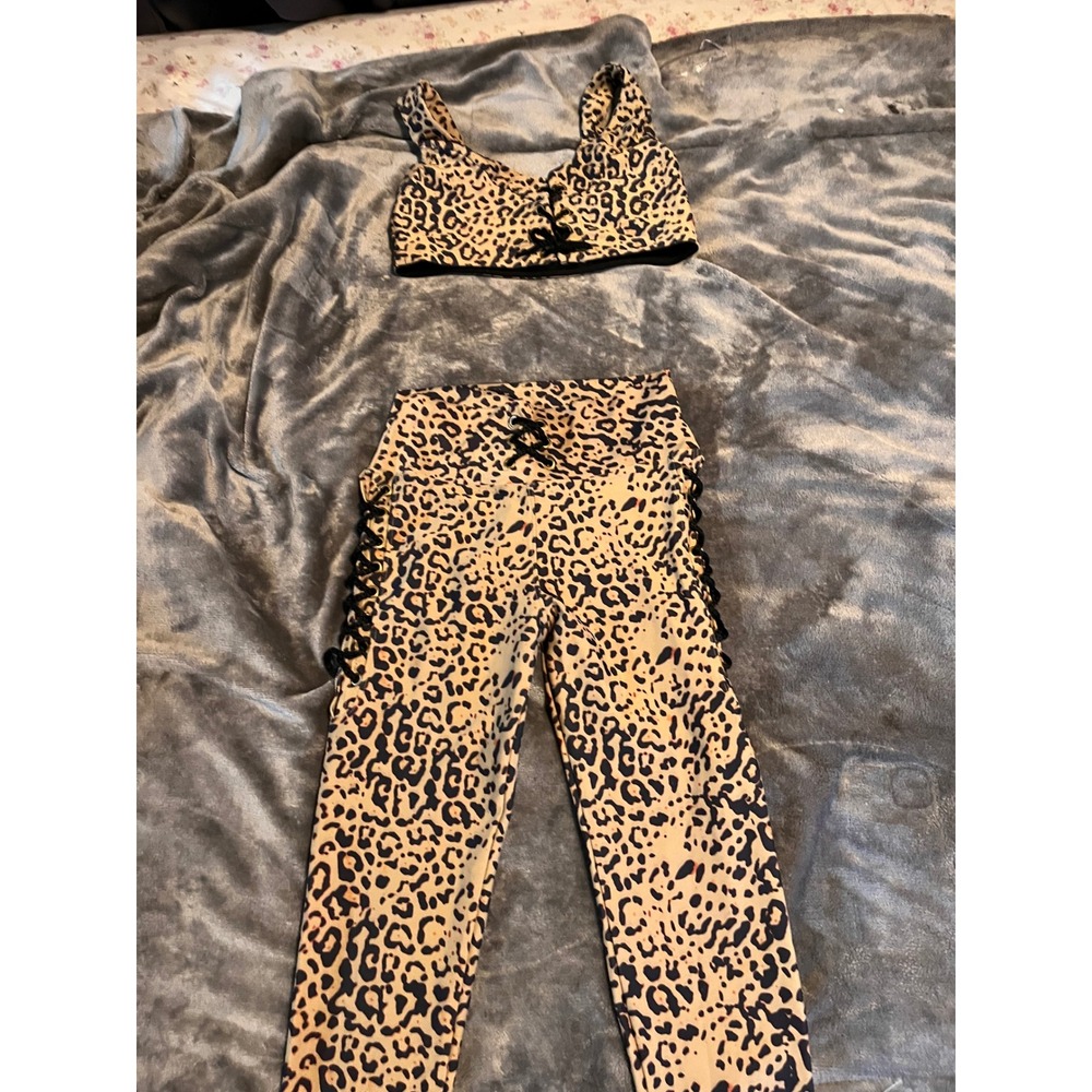 Leopard Print Lace Up Set Crop Top Medium Leggings Small